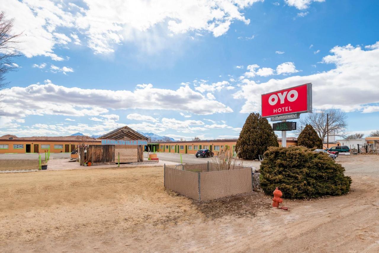 OYO Hotel Hanksville, UT Eksteriør bilde