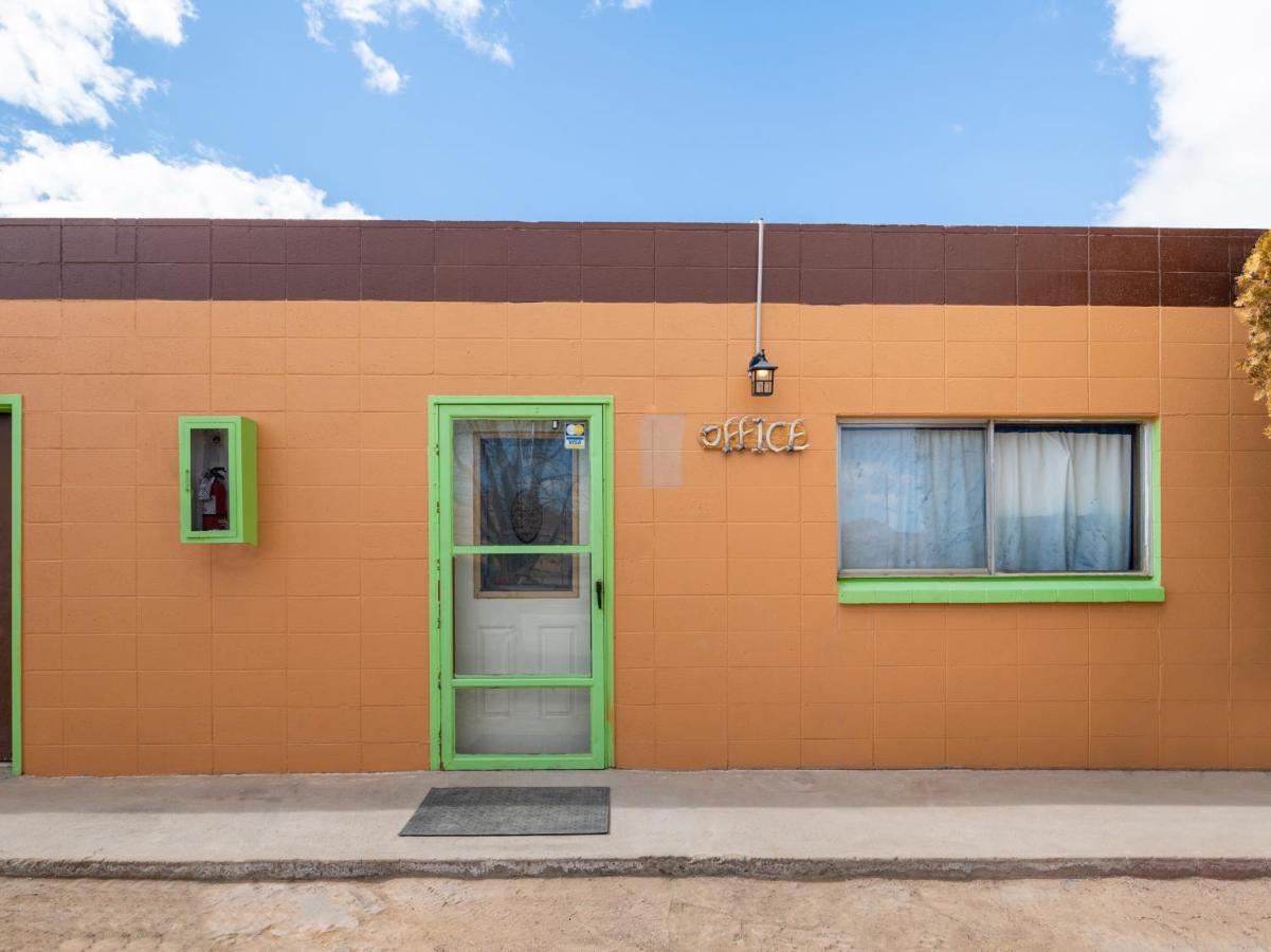 OYO Hotel Hanksville, UT Eksteriør bilde